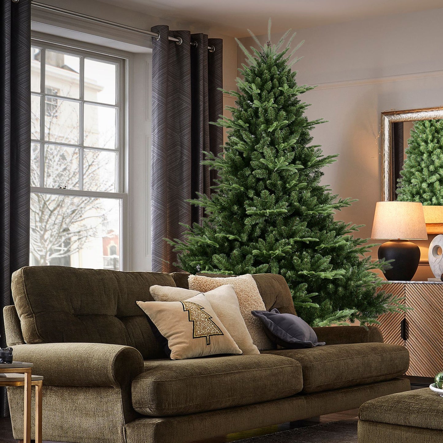 Full-Shaped 7.5FT Christmas Tree with 2441 Tips – PE/PVC Mixed Needles, Wide Base for Large Spaces, Hinged Structure for Easy Setup, Metal Stand for Strong Support*