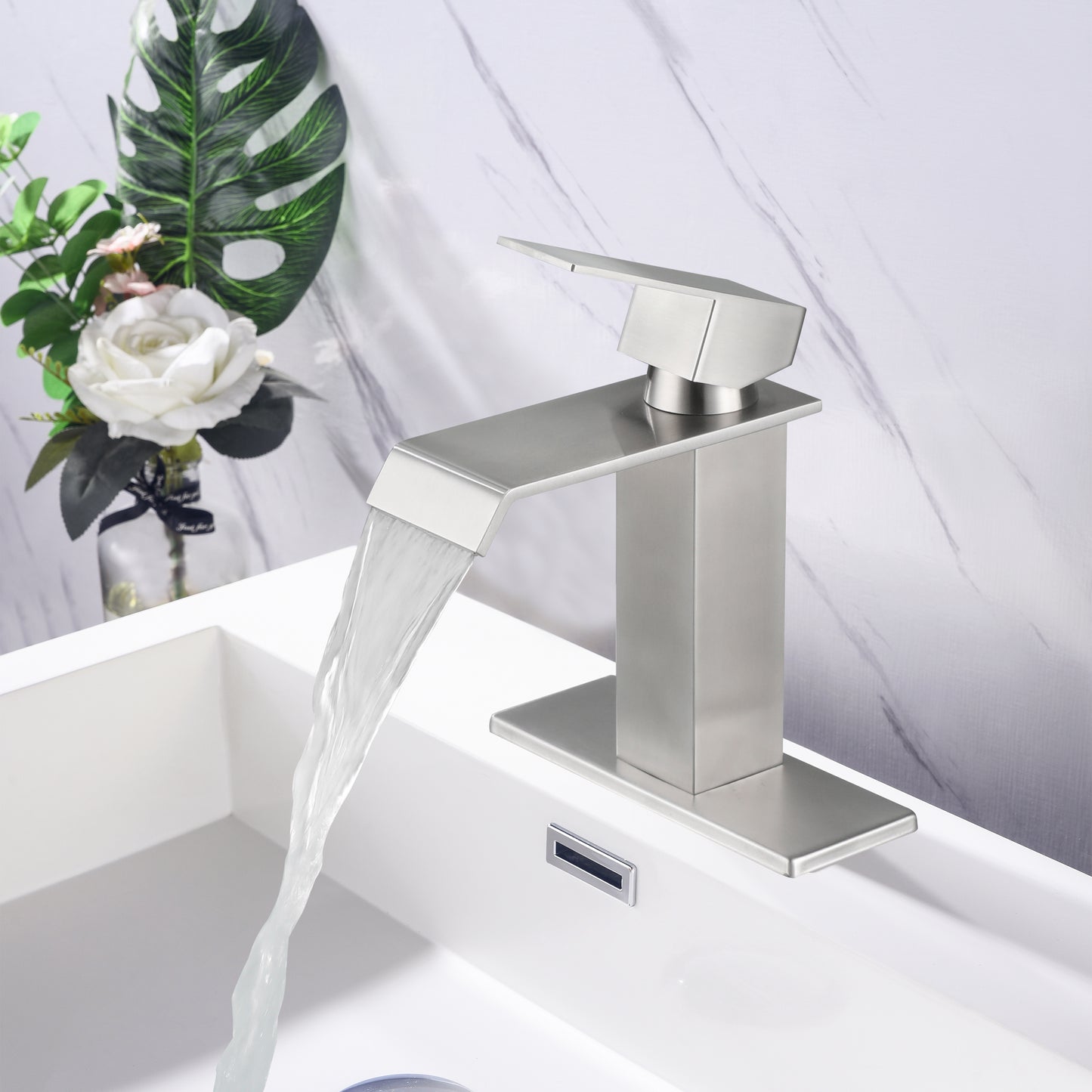 Grifo de baño con caño en cascada, Grifo monomando para lavabo de tocador de baño