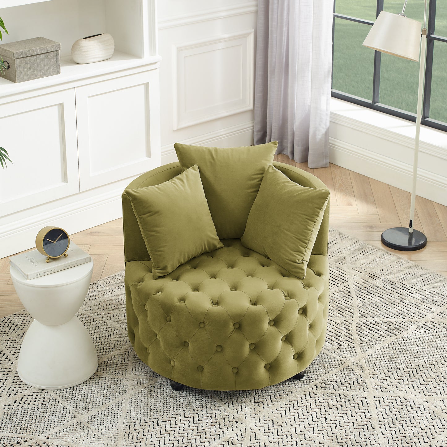 Silla giratoria tapizada en terciopelo para sala de estar, con diseño de botones y ruedas móviles, incluye 3 almohadas, verde caqui