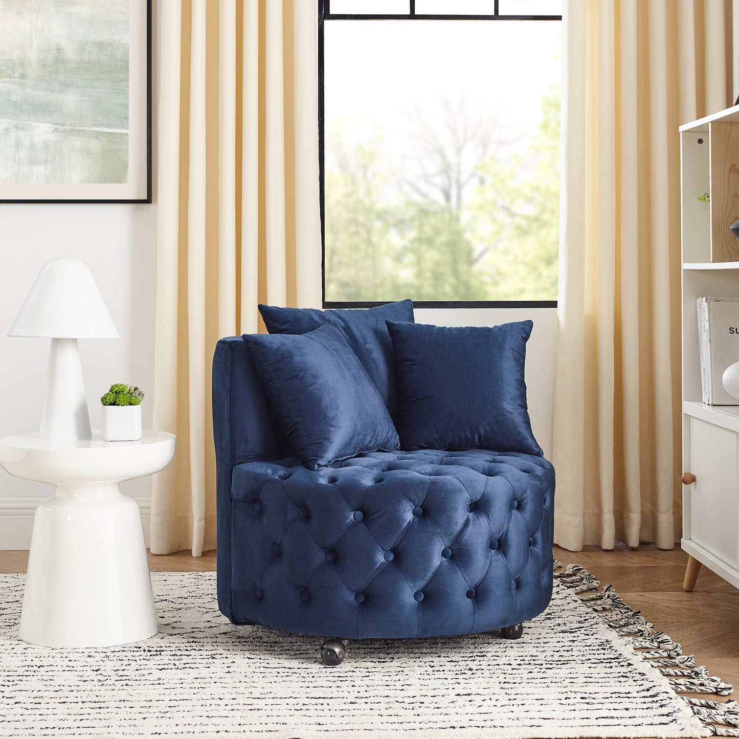 Silla giratoria tapizada en terciopelo para sala de estar, con diseño de botones y ruedas móviles, incluye 3 almohadas, azul