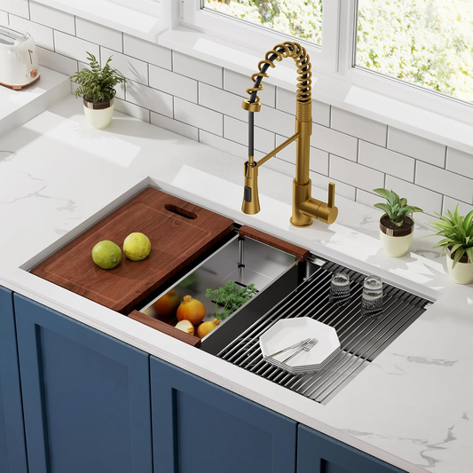 33 Undermount Workstation Sink-33 x 19 Inch Undermount Stainless Steel Kitchen Sink 18 Gauge, Handmade R10 Radius 10 Inch Deep Undermount Single Bowl Sink with Accessories