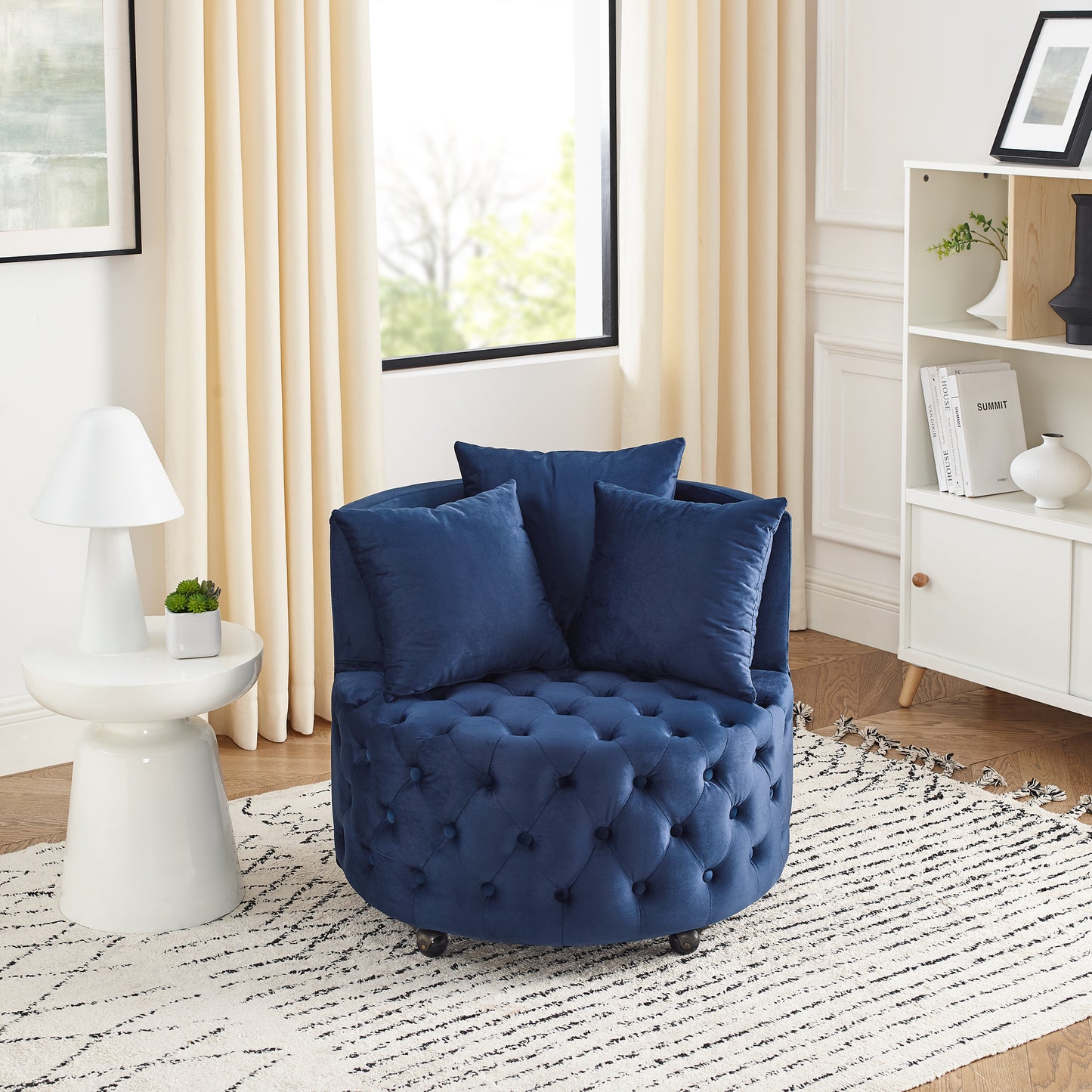 Silla giratoria tapizada en terciopelo para sala de estar, con diseño de botones y ruedas móviles, incluye 3 almohadas, azul