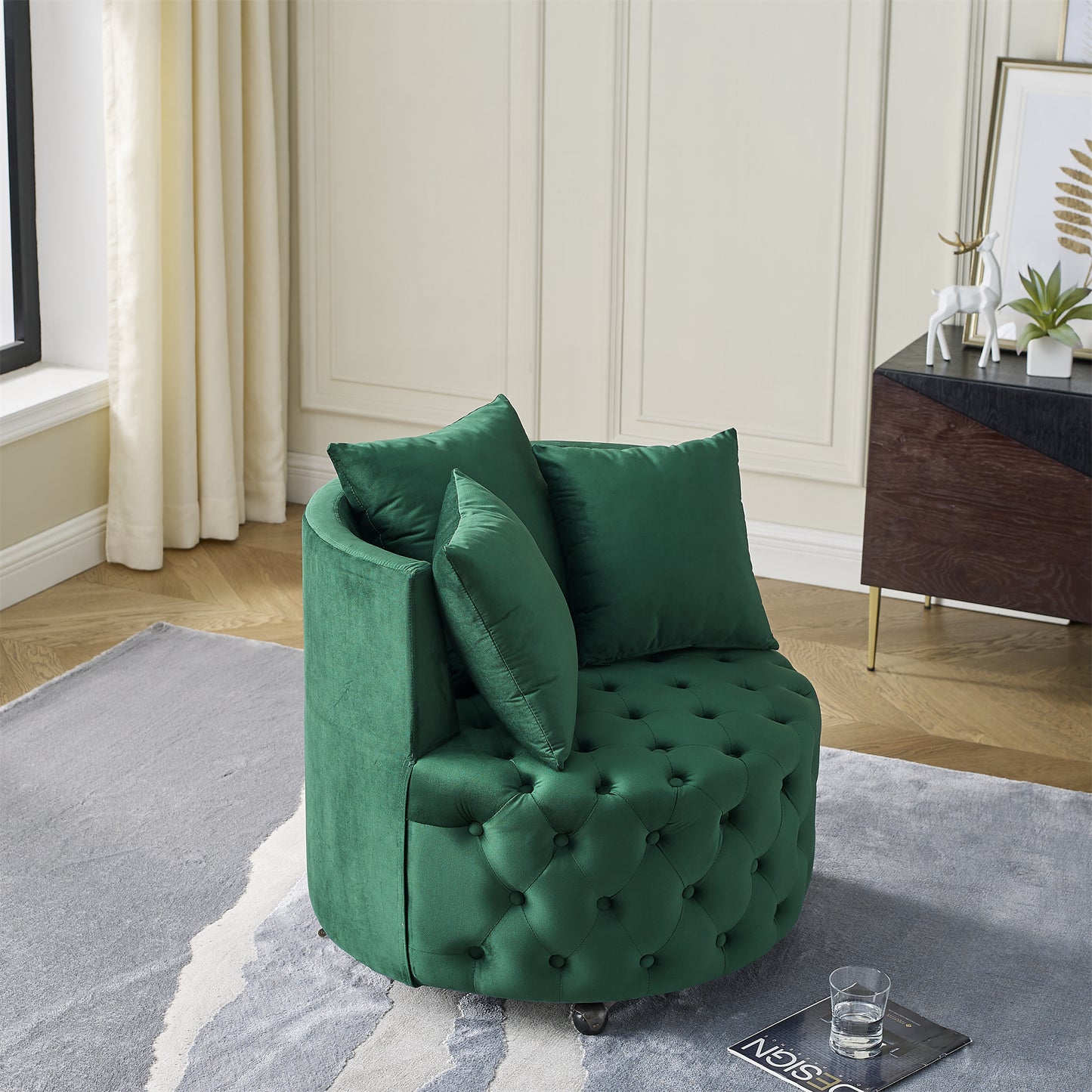 Silla giratoria tapizada en terciopelo para sala de estar, con diseño de botones y ruedas móviles, incluye 3 almohadas, verde