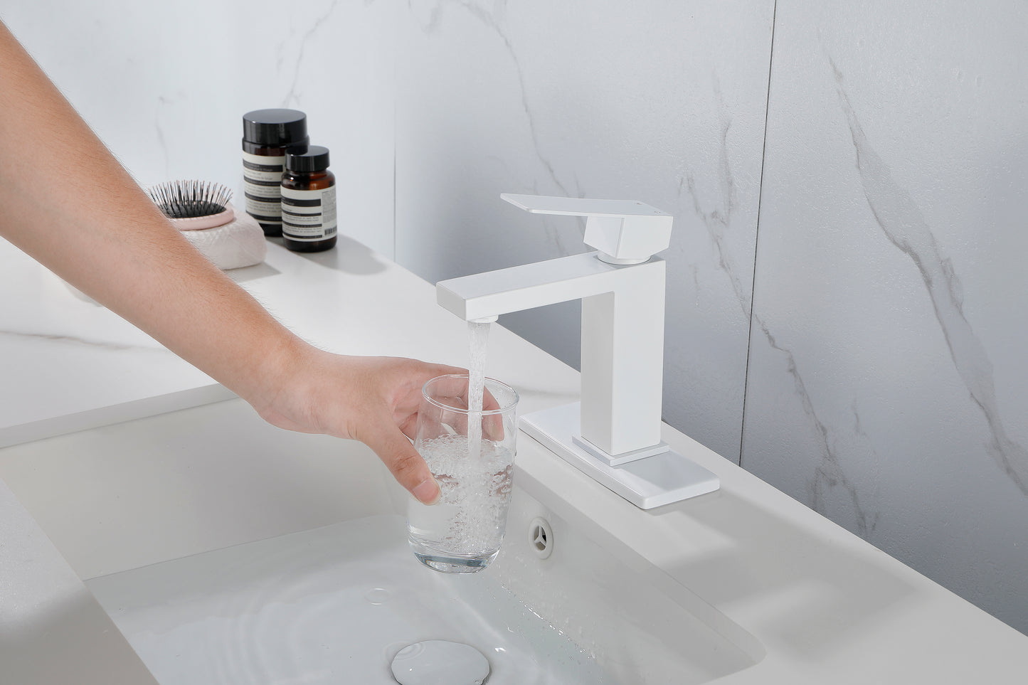 Grifo de baño con caño en cascada, grifo monomando para lavabo de tocador de baño blanco