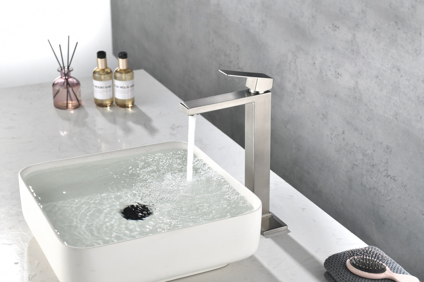 Grifo de baño con caño en cascada, grifo monomando para lavabo de tocador de baño blanco