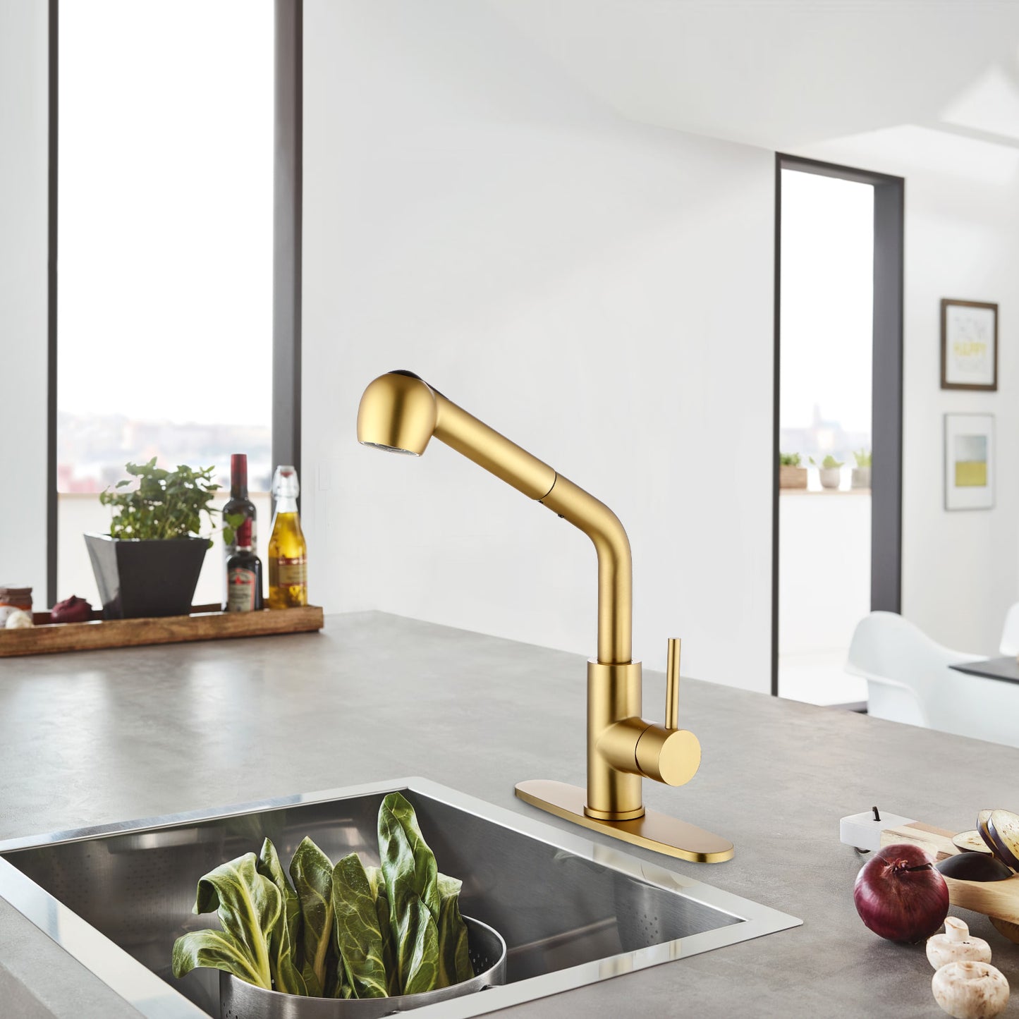 Utility Sink Faucets Single-Handle Pull-Out Laundry Faucet with Dual Spray Function in Stainless Spot Resistant  Gold