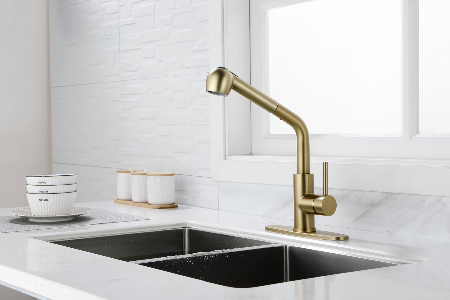 Utility Sink Faucets Single-Handle Pull-Out Laundry Faucet with Dual Spray Function in Stainless Spot Resistant  Gold